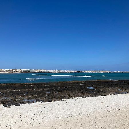 2 Bedroom Pool Apartment Close To Beach Rocky Point Corralejo Extérieur photo
