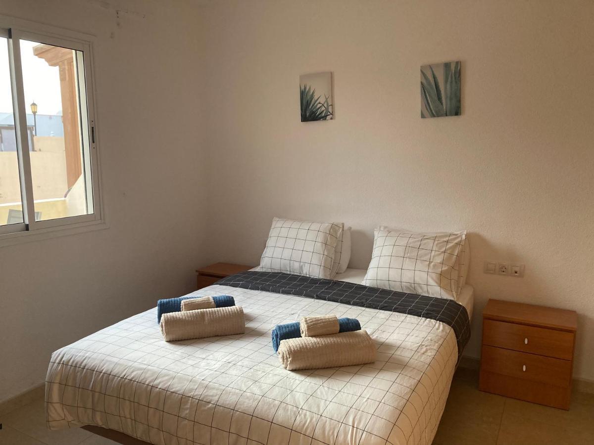 2 Bedroom Pool Apartment Close To Beach Rocky Point Corralejo Extérieur photo