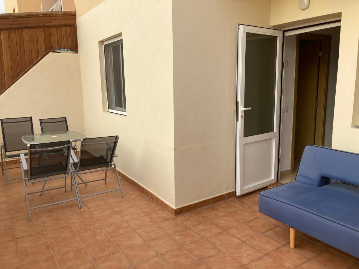 2 Bedroom Pool Apartment Close To Beach Rocky Point Corralejo Extérieur photo