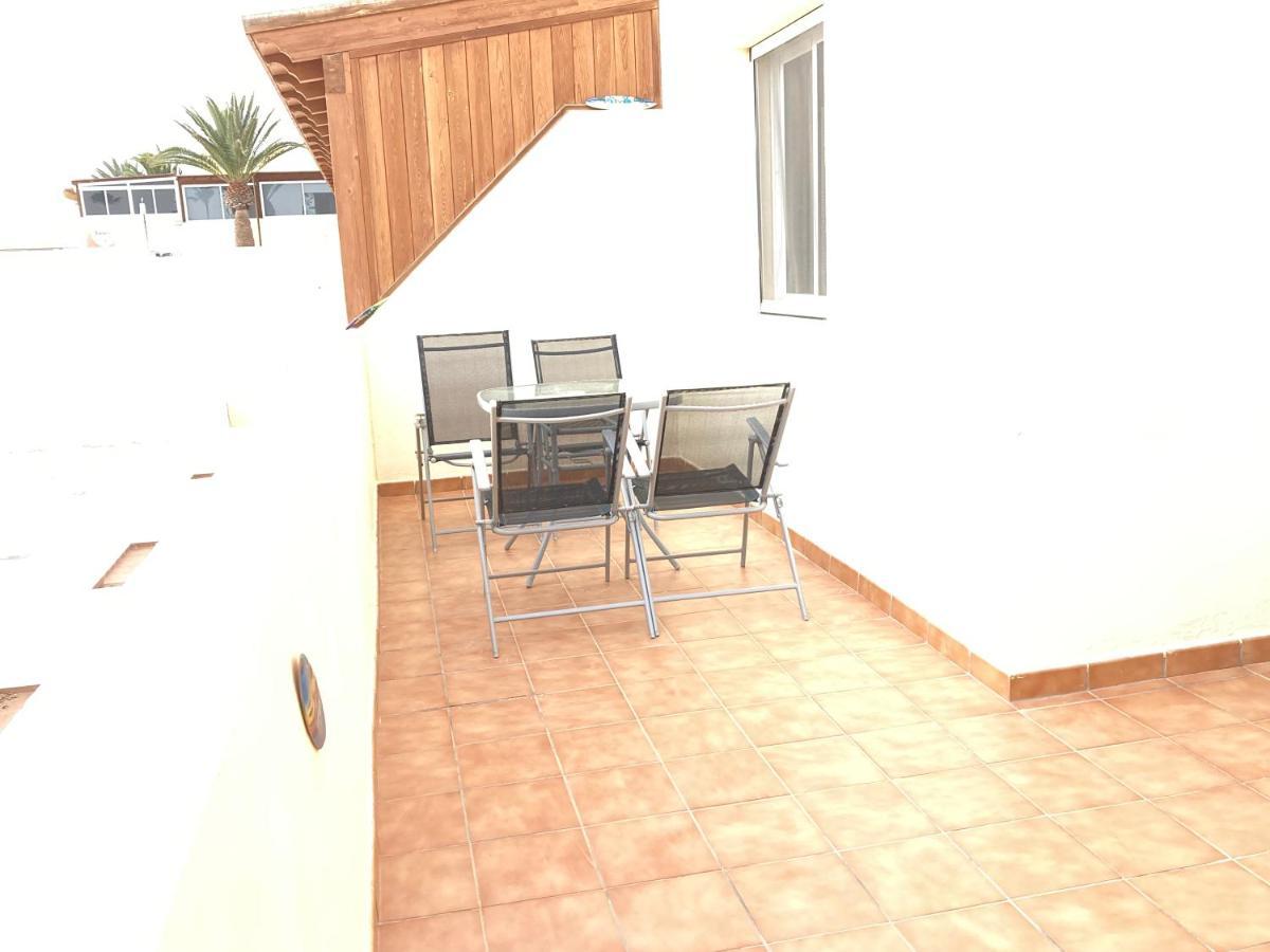 2 Bedroom Pool Apartment Close To Beach Rocky Point Corralejo Extérieur photo