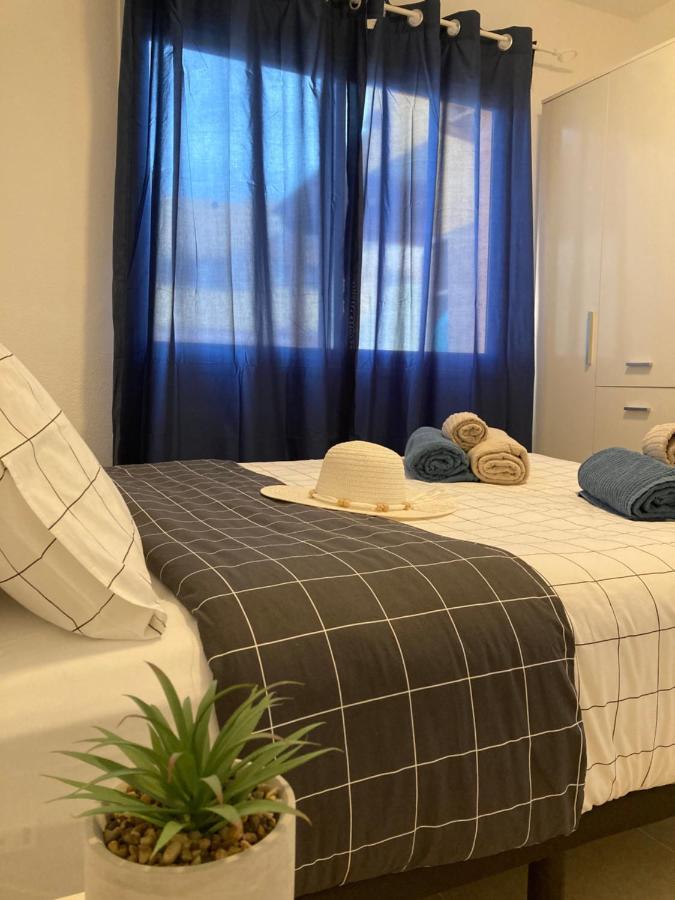 2 Bedroom Pool Apartment Close To Beach Rocky Point Corralejo Extérieur photo