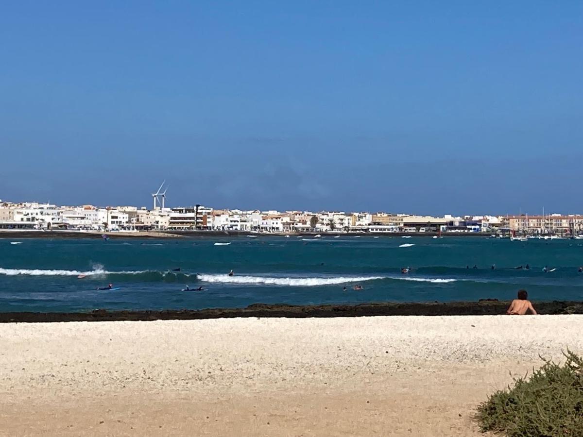 2 Bedroom Pool Apartment Close To Beach Rocky Point Corralejo Extérieur photo